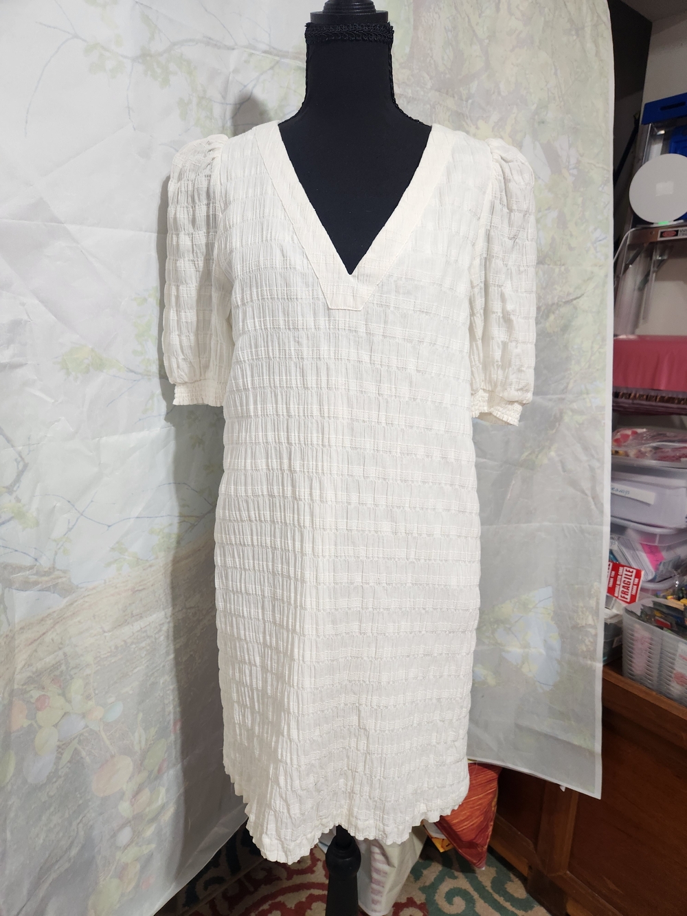 BB Dakota For Steve Madden White Textured V-Neck Puff Sleeve Dress